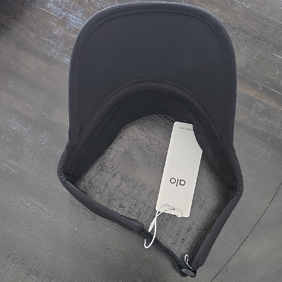 ALO Yoga Black Sports Visor - Picture 7 of 10